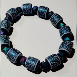 Elegant Blue Beaded Bracelet